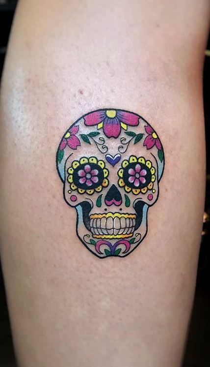 Small Candy Skull Tattoo, Fun Skull Tattoo, Simple Sugar Skull Tattoo, Sugar Skull Design Ideas, Candyskull Tattoo, Mexican Skull Tattoos Women, Small Skull Tattoo For Women, Mexican Heritage Tattoos For Women, Mexican Skull Drawing