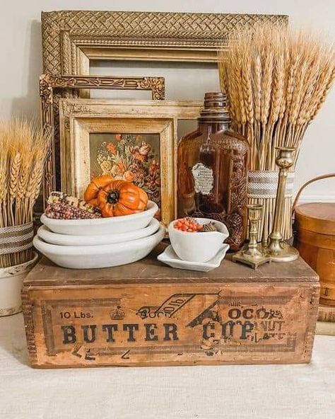 Fall Decorating With Antiques, Vintage Farmhouse Fall Decor, Fall Cottage Decorating Ideas, Antique Fall Decorations, Fall Antique Booth Ideas, English Cottage Fall Decor, Fall Vintage Booth Display, Fall Vintage Decor, Fall Vignettes Decorating Ideas