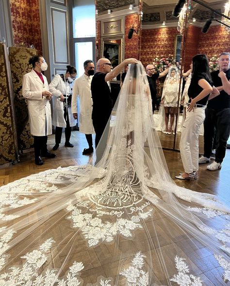 Surrealism Wedding, Virgin Mary Veil, Catholic Wedding Veil, Mary Veil, Catholic Wedding Aesthetic, Kardashian Wedding, Wedding Dress Aesthetic, Plain Wedding Dress, Bridal Gowns Mermaid