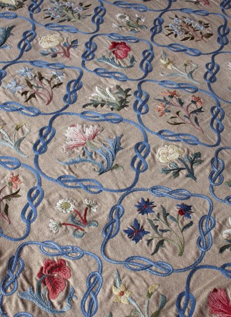 William Morris Embroidery, Historical Embroidery Designs, Embroidery Squares Quilt, May Morris Embroidery, William Morris Cross Stitch Pattern, May Morris, Vintage Hand Embroidery, William Morris Marigold Fabric, English Embroidery