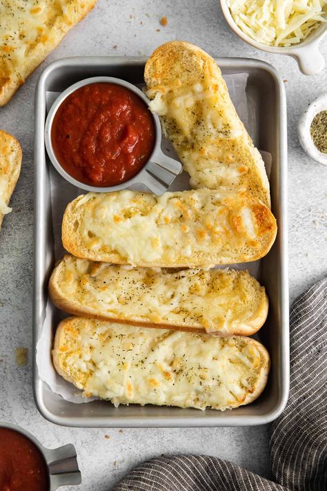 These Italian dunkers will bring back fond memories of this classic school lunch favorite. Hot dog buns slathered in garlic butter and topped with mozzarella cheese -- delish! Easy Recipes With Mozzarella Cheese, Recipes Using Hot Dog Buns, Leftover Buns Ideas, Things To Make With Hot Dog Buns, Italian Dunkers Recipe School, Hot Dog Buns Recipe Leftover, Recipes With Hot Dog Buns, Italian Dunkers Recipe, Hot Dog Buns Leftover What To Do