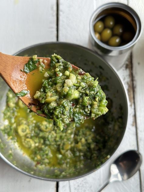 Olive Chimichurri, Green Sauces, Olives Recipes, Pasta With Olives, Summer Pasta Recipes, Olive Recipes, Food Test, Summer Dinner, Dip