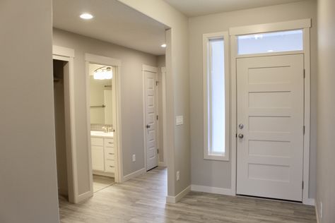 Modern entryway, with gorgeous door design, and a tall squared archway bringing everything about this entryway together in a beautiful flow. Square Archways In Homes, Archways In Homes, Entryway Modern, Gorgeous Doors, Front Entryway, Modern Entryway, Modern Square, Home Improvement Projects, Entry Doors