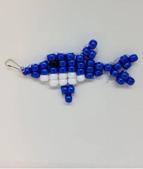 Beaded Animal Keychains Patterns, Beaded Shark Pattern, Shark Pony Bead Pattern, Bead Shark Pattern, Fish Pony Bead Pattern, Beadie Critter Patterns, Bead Animal Designs, Shark Kandi Pattern, Easy Bead Animals