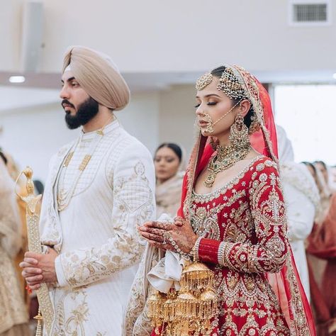 Jaspreet Kaur on Instagram: "The Anand Karaj - 4/7  Photo/video: @trufilmmakers  Hair and makeup: @nishiartistry" Anand Karaj Anarkali Suit, Anand Karaj Outfit Suit, Anand Karaj Suits, Anand Karaj Bride, Anand Karaj Lehenga, Anand Karaj, Indian Bride Outfits, Bride Outfits, December 7