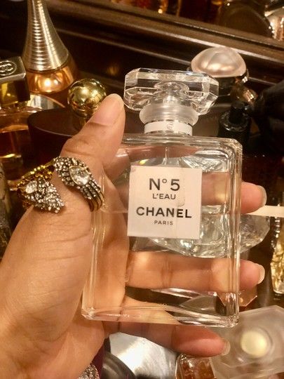 Chanel N 5.. Romantic scents....❤ | @geniussrblog | LIKEtoKNOW.it Chanel N5 Perfume Aesthetic, Chanel No 5 Perfume Aesthetic, Chanel N5 Aesthetic, Mingyu Mansae, N5 Chanel, Chanel 5 Perfume, Mammon Aesthetic, Chanel Number 5, History Chanel