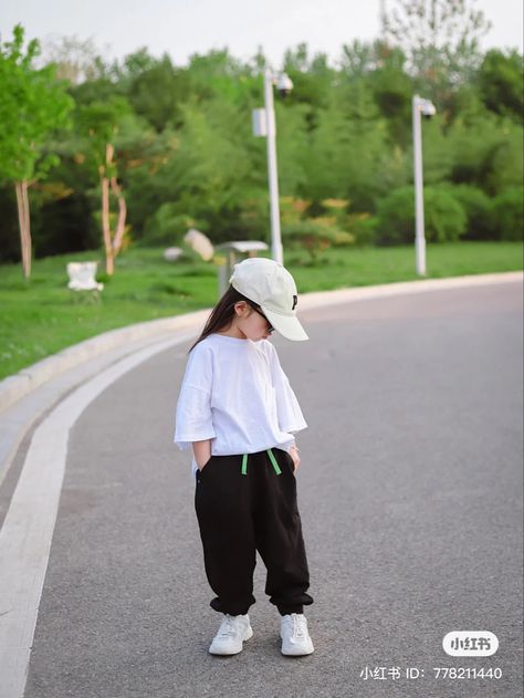 Tomboy Dresses, Kids Dress Up, Kids Fashion Clothes, Muslimah Fashion Outfits, Korean Girl Fashion, Swag Style