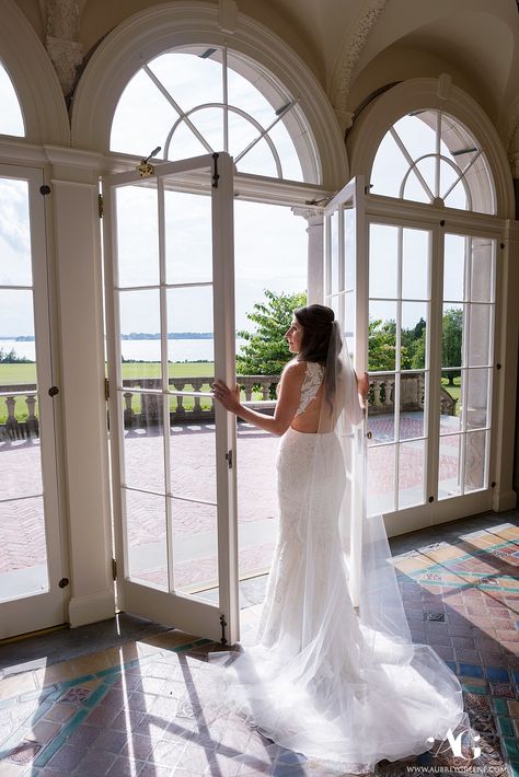 Blithewold Wedding, Blithewold Mansion Wedding, Blithewold Mansion, Rhode Island Wedding Venues, Rhode Island Mansions, Friday Wedding, Seaside Garden, Garden Ceremony, Rhode Island Wedding