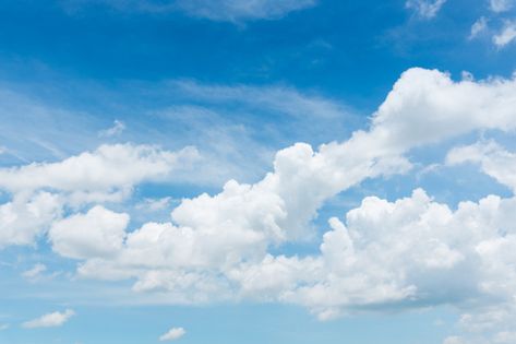 The vast blue sky and clouds sky. blue s... | Premium Photo #Freepik #photo #background #abstract #summer #light Sky Beground Hd, Sky Background Landscape, Dreamy Sky, Sky Pc Wallpaper, Sky Background, Sky Blue, The Sky, Blue Sky Images, Hd Sky