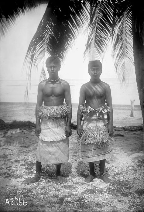 Drummond Island, Tropical Art, Cook Islands, Palau, Two Men, Vanuatu, British Museum, Island Life, Buddha Statue