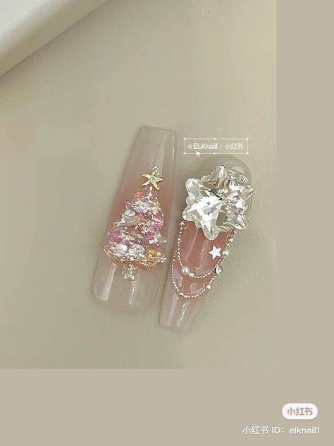 Christmas Nails Douyin, Douyin Christmas Nails, Christmas Gel X Nails, Christmas Nails Korean, Nails Noel, Nail Noel, Fancy Nail Art, Art Deco Nails, Beauty Nails Design