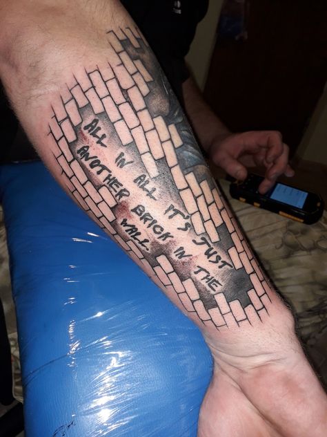 Brick Wall Tattoo, Brick Tattoo, The Wall Tattoo, Pink Floyd Tattoo, Tattoo Ideas Males, Brick In The Wall, Inspiration Tattoos, Wall Tattoo, Pins And Needles