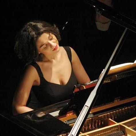 Piano Photoshoot, 2024 Music, Piano Aesthetic, Piano Forte, Orchestra Conductor, Khatia Buniatishvili, Theatre Plays, Classical Musicians, Jazz Piano