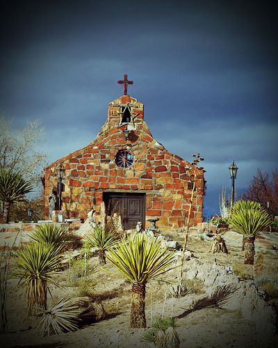 Church in New Mexico | Flickr - Photo Sharing! Photographing Artwork, Travel New Mexico, Abandoned Churches, Country Churches, Old Country Churches, Beautiful Churches, New Mexico Usa, Country Church, Old Churches