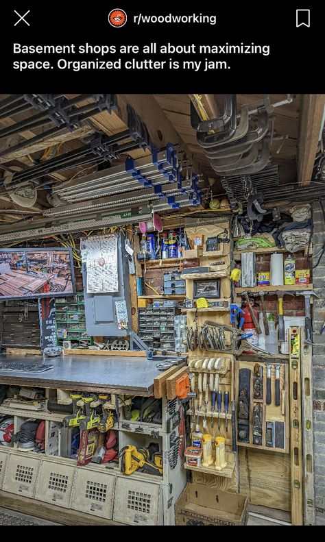 Garage Machine Shop, Work Bench Ideas, Tiny Workshop, Diy Projects Garage, Woodworking Workshop Layout, Van Organization, Garage Workshop Layout, Garage Workbench Plans, Work Shops