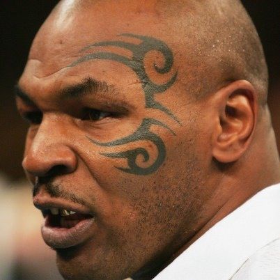 Mike Tyson Face Tattoo, Tyson Tattoo, Mike Tyson Tattoo, Champion Tattoo, Heavyweight Boxing, Tattoo Face, Face Home, Boxing Champions, Weird Tattoos