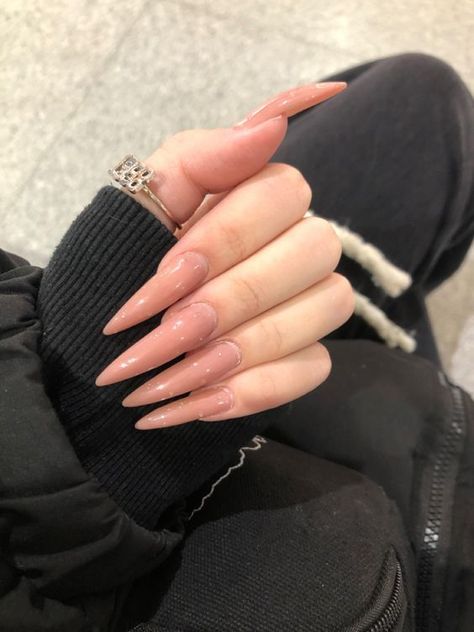 Gold Stiletto Nails, Tiffany Nails, Mexican Nails, Acrylic Nails Stiletto, Pink Tip Nails, Wow Nails, Basic Nails, Glow Nails, Almond Acrylic Nails