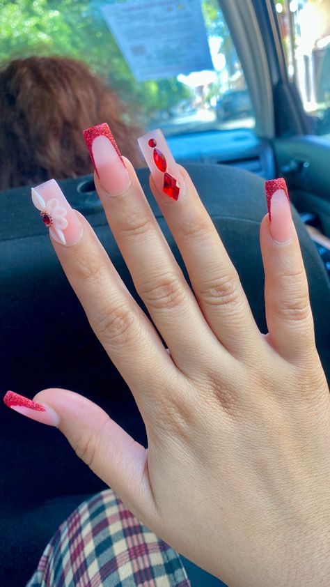 Mid Nail Length, Latina Style Nails, Latina Nails Medium, Red Quince Nails Medium Length, Short Square Red Nail Designs, Red Latina Nails, Red Nails Acrylic Prom, Red Prom Nails Short, Red Nails For Homecoming