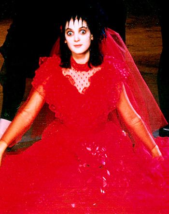 Cellar Door Beetlejuice Wedding Dress, Lydia Beetlejuice Costume, Winona Ryder Beetlejuice, Beetlejuice Winona, Lydia Deetz Costume, Beetlejuice Dress, Beetlejuice Wedding, Beetlejuice 2, Lydia Beetlejuice