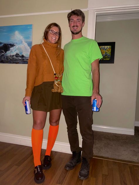 Shaggy Costume Men, Shaggy Halloween Costume, Velma Halloween, Shaggy Costume, Couple Stuff, Mens Halloween Costumes, Couples Costumes, Mens Costumes, Costume Ideas