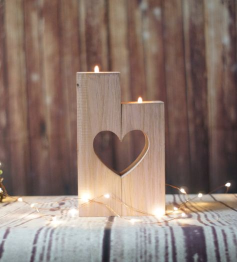 Diy Wood Wall Art, Rustic Tealight Holder, Wood Gifts Diy, Diy Wood Wall, Wood Candle Holder, Wood Wall Art Diy, Rustic Candle Holders, Diy Gifts For Friends, Wood Candle