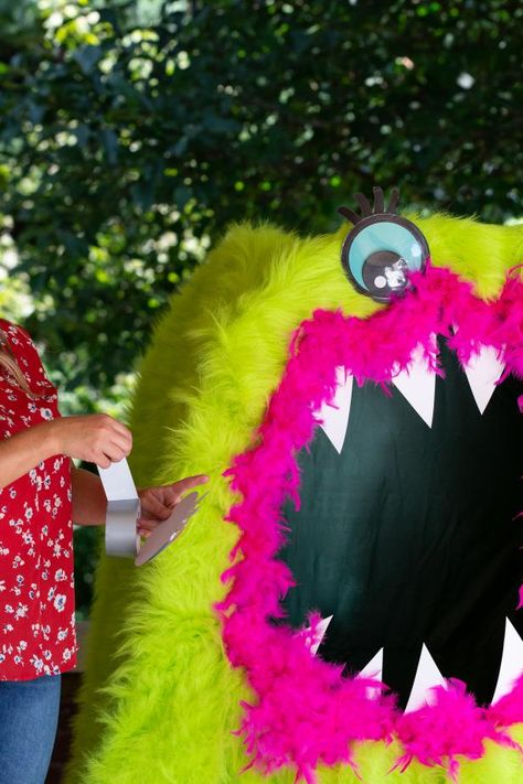 Turn a Pop-Up Tent Into a Monstrous Trick-or-Treat Station | HGTV Trick Or Treat Table Outside, Trick Or Treat Station, Halloween Stations, Spooky Signs, Pumpkin Images, Pink Crafts, Tent Decorations, Wicked Ways, Green Craft