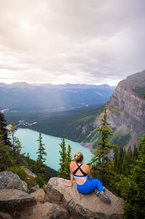 Big Beehive Hike & Little Beehive Hike - Guide to Epic Lake Louise Circuit Big Beehive Hike, Lake Agnes, Alberta Travel, Big Bee, Hiking With Kids, Lake Louise, Branding Photography, Canadian Rockies, Banff National Park