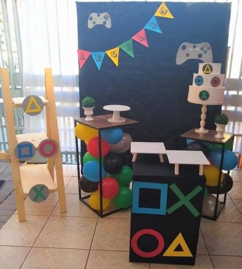 Play Station Birthday Party Decorations, Videogame Party Ideas, Play Station Party Ideas, Playstation Birthday Party Ideas, Gamer Party Ideas Boys, Gamer Birthday Party Ideas, Nintendo Birthday Party, Playstation Party, Fiesta Games