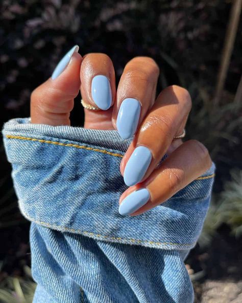 Looking for light blue nails or baby blue nails ideas to try? This list has it all! Light blue nails with design, acrylic, short, almond, coffin, square, and round. And, there’s baby blue nails with glitter for summer, with snowflakes for winter, and with rhinestones for any season, as well as light blue French tip nails you’ll love. Periwinkle Nails, Stiletto Nails Short, Light Blue Nails, Baby Blue Nails, Blue Acrylic Nails, Blue Nail Polish, Blue Nail Designs, Bleu Pastel, Blue Nail