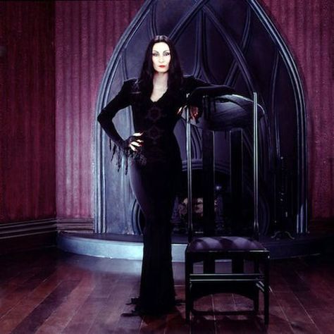 Morticia Addams (played by Anjelica Huston) from the Addams Family. Surely hits great the black style Family Disneybound, Addams Morticia, Addams Family Morticia, Gomez And Morticia, Anjelica Huston, Morticia Addams, Adams Family, Christina Ricci, Family Movies