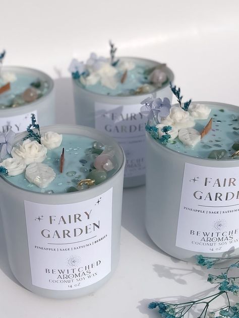 Candles Design Ideas, Candle Design Ideas Creative, Candle Business Ideas, Candles With Crystals, Candle Crystal, Handmade Candles Diy, Gemstone Candles, Fancy Candles, Candle Labels Design