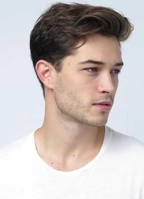 Men's Medium Haircuts 2024: Wavy Styles, Length Flow & Thick Hair Looks Men Medium Haircut Styles, Guy Haircuts Medium Length, Timeless Mens Hairstyles, Cool Guy Hairstyles, Mens Clean Haircut, Thick Hair Styles Men, Medium Wavy Haircuts Men, Haircut Inspo For Wavy Hair, Mens Flow Hairstyles