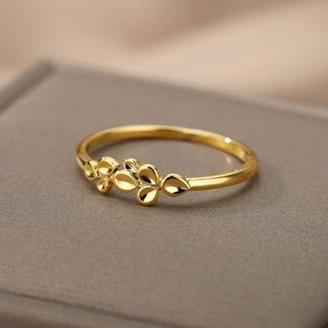 Gold Rings Jewelry Indian, Ring Finger Rings For Women, Finger Rings Gold Indian Daily Wear, Only Gold Ring Design For Women, New Gold Ring Designs For Women, Indian Gold Rings For Women, Women Rings Gold Design, Gold Ring Without Stone, Gold Rings Jewelry Women