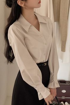 Korean Fashion Professional, Sophisticated Chic Style, Classy Japanese Fashion, Outfits For Asians, Work Outfits Women Asian, Japanese Professional Fashion, Youthful Business Casual, Buissness Asthetic Outfits, Cottage Core Business Casual