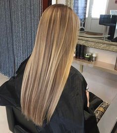 Champagne Blonde Hair, Summer Blonde Hair, Blond Balayage, Easy Hairstyles For Medium Hair, Balayage Blonde, Dirty Blonde Hair, Honey Blonde Hair, Long Hair Color, Blonde Hair Inspiration