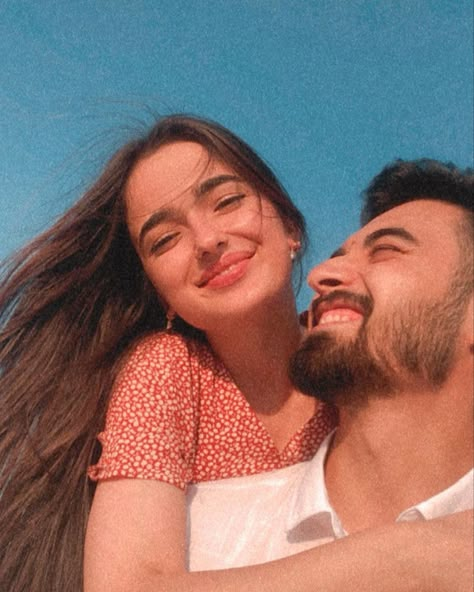 Aesthetic Love Dp, Boyfriend Photoshoot, Couple Photo Pose, Photoshoot Poses Couple, Romantic Couple Photo, Love Dp, Shubman Gill, 2023 Aesthetic, Aesthetic Collection