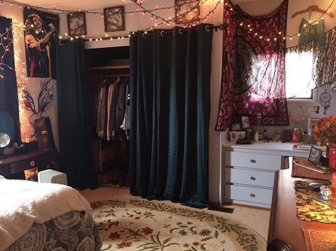 Closet Idea, Door Bed, Hobby Lobby Decor, Ideas Closet, Hippie Room Decor, Hippy Room, Room Goals, Closet Door, Aesthetic Rooms