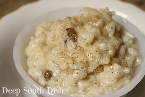 Stovetop Rice Pudding - A quick, small batch, stovetop version of creamy rice pudding with raisins, made using leftover cooked rice. Stovetop Rice Pudding, Stove Top Rice, Stovetop Rice, Pudding Rice, Creamy Rice Pudding, Deep South Dish, Baked Custard, Ibs Recipes, Rice Recipes For Dinner