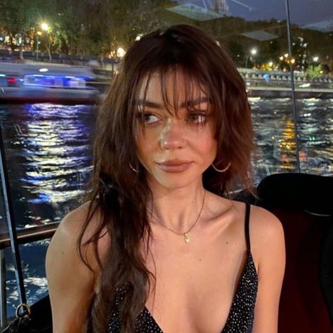 sarah hyland <3 Sarah Hyland, Gay Aesthetic, Make Up Inspo, Selfie Ideas Instagram, Modern Family, Cut And Color, Celebrity Crush, Pretty People, Persona