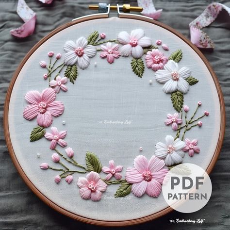 Embroidery Flowers Free Pattern, White Embroidery Flowers, Floral Embroidery Patterns Free, Embroidery Patterns Free Printables, Embroidery Designs By Hand, Hoop Embroidery Pattern, White Hand Embroidery, Embroidery Designs Flowers, Flowers Embroidery Designs