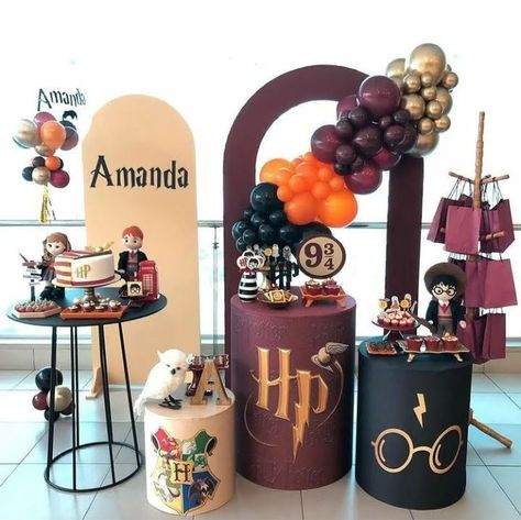 Harry Potter Themed Birthday Party, Harry Potter Themed Birthday, Harry Potter Shower, Hay Bale Art, Harry Potter Candy, Harry Potter Party Decorations, Harry Potter Theme Birthday, Harry Potter Halloween Party, Cumpleaños Harry Potter