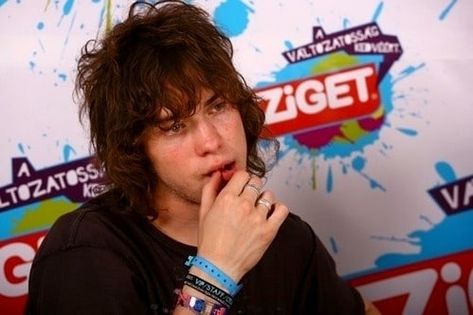 Jd And Veronica, Andrew Vanwyngarden, Will To Live, Sorry My Love, Julian Casablancas, Eyes Emoji, Eddie Vedder, Band Photos, Mgmt