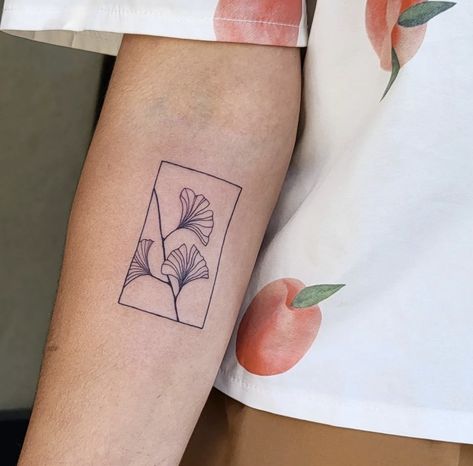 Abstract Fern Tattoo, Ginko Leaves Tattoos, Ginko Leaf Tattoo, Gingko Leaves Tattoo, Prague Tattoo, Ginkgo Tattoo, Ginkgo Leaf Tattoo, Vietnam Tattoo, Origami Tattoo