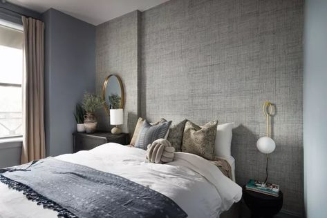 11 Bedroom Accent Wall Ideas You Can Totally Do Yourself Bedroom Focal Wall Ideas, Bedroom Focal Wall, Focal Wall Ideas, Bedroom Accent Wall Ideas, Dusty Pink Bedroom, New York Bedroom, White Built Ins, Bedroom Accent Wall, Accent Wall Ideas