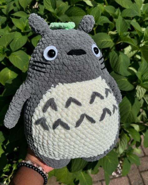 To-to-ro! To-toooo-ro!! . . I am in love with my giant Totoro!!! I’m already itching to make more lol. . Pattern: @pemeamishop Yarn: Bernat Blanket Yarn . . #totoro #totorolover #myneighbortotoro #studioghibli #ghibli #crochet #crocheting #crochetart #amigurumi Crochet Amigurumi Totoro, Totoro Crochet Blanket Pattern Free, Totoro Crochet Plush, Totoro Crochet Pattern Free, Ghibli Crochet Pattern, Totoro Crochet Pattern, Totoro Blanket, Ghibli Crochet, Totoro Crafts