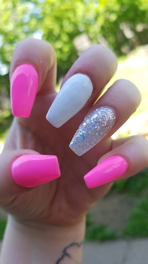 Hot Pink Acrylic Nails Coffin Design, Cute Short Acrylic Nails Hot Pink, Bright Pink Nail Designs Summer Colors, Hot Pink Nails With White Design, Pink Homecoming Nails Acrylic, Hot Pink And White Nail Designs, Hot Pink White Nails, Hot Pink Nails For Prom, Hot Pink And White Acrylic Nails