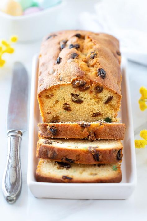 Aunt Kate's Kitchen: Have a go at making raisin loaf from the 1930s with these recipes | Press and Journal Raisin Loaf, How To Make Raisins, Baking Book, Impressive Recipes, Morning Snack, Candied Fruit, Mary Berry, Loaf Cake, Scone Recipe