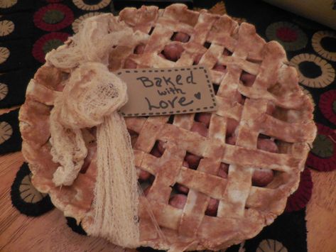 The perfect faux cherry pie to display in your Primitive decor! Faux Primitive Food, Cherry Crunch Recipe, Faux Pie, Faux Pies, Cherry Crunch, Fake Pie, Pie Craft, Aluminum Pie Pans, Happy Birthday To Her