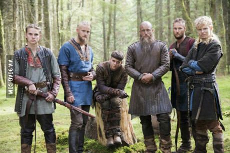 The Lothbrok family. Any Vikings fans?? who will be king?? Rei Ragnar, Vikings Decor, Vikings Makeup, Vikings Hairstyles, Women Vikings, Vikings Wedding, Vikings Quotes, Vikings Costume, Vikings Women