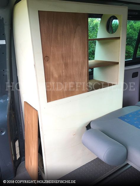 vw-bus-innenausbau-schrank-hinten-01 T4 Vanlife, Vw T4 Camper, T4 Camper, Vw Bus Camper, Bus Camper, Vw T4, Vw T5, Mercedes Sprinter, Vw Bus